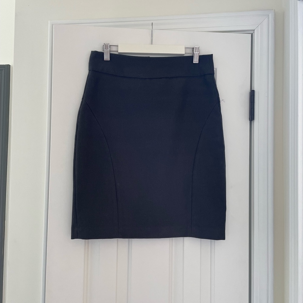 Gray pencil skirt